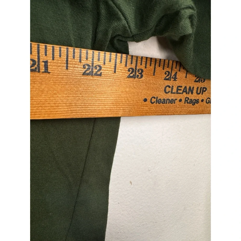The Nike Tee Men's Size XL Long Sleeve Green Swoosh Logo‎ Regular Fit Crew Neck